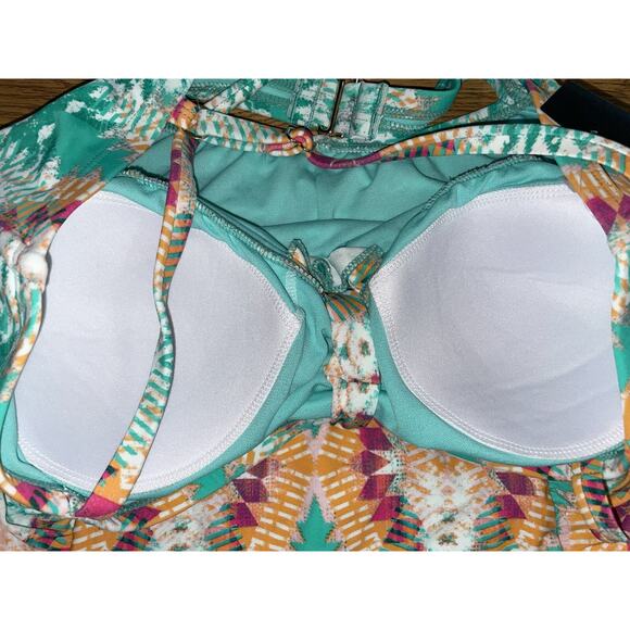 VM One Piece Swimwear Bathing Suit Women’s Plus Size 1x Multicolored NWT - Picture 4 of 13